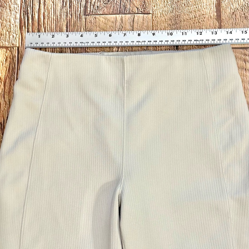 Lululemon Ribbed Softstream Zip-Leg High Rise Crop Pants In Bone, Size 8 - Picture 14 of 16